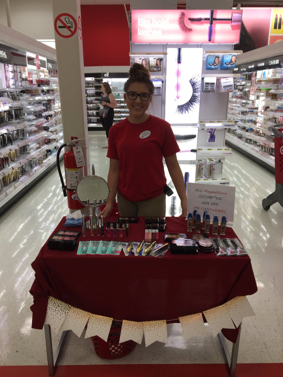 Miss Jackie at it again today💄#AmazingAvon
@katie_deangelo1 <a href="/KosakowskiP/">Paul</a>