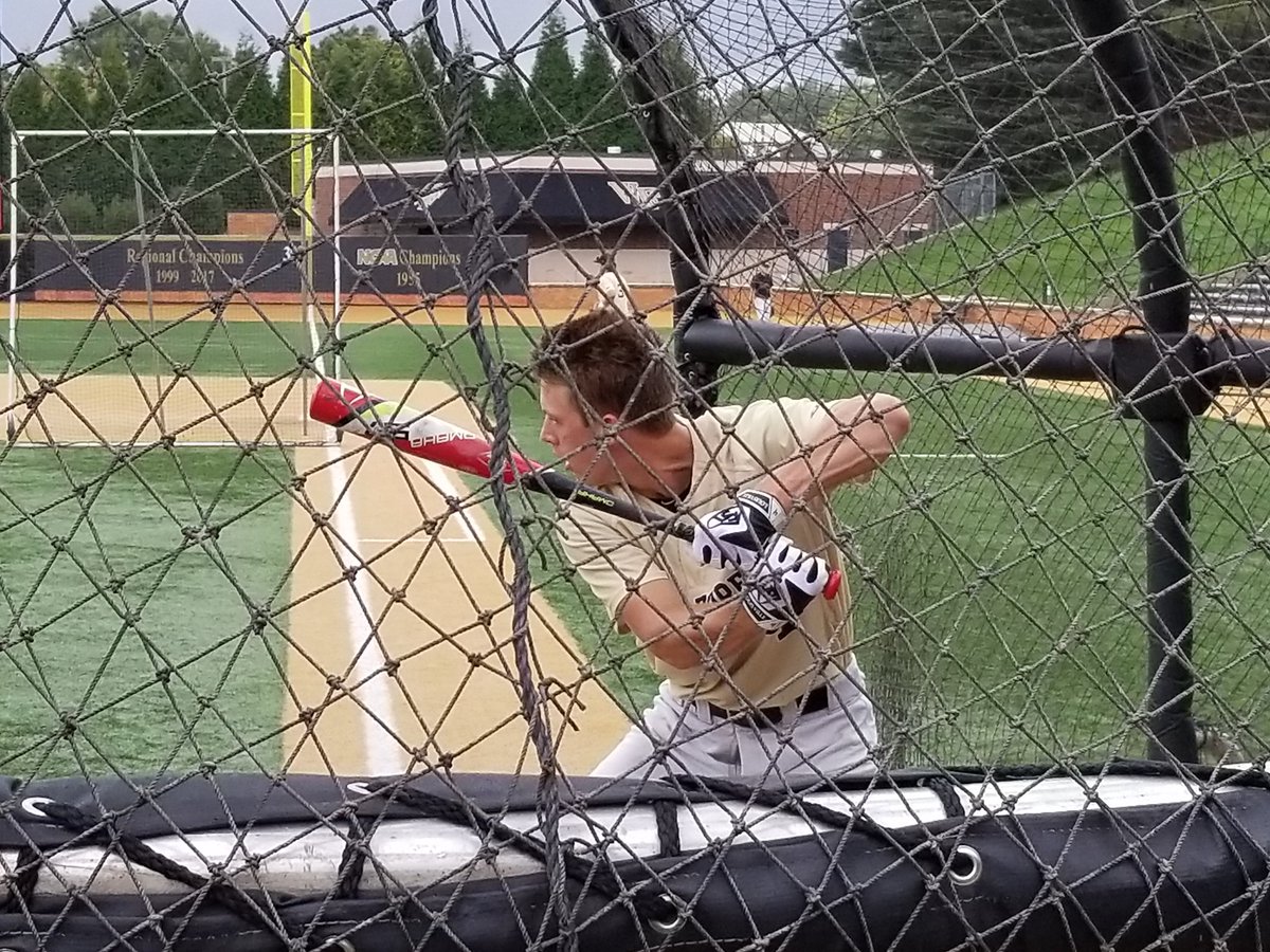 Les_Johns's tweet photo. Freshman DJ Poteet has ripped a couple today - found left-center gap for a double &amp; just lined a single through left side. https://t.co/i2P9GTCbbY