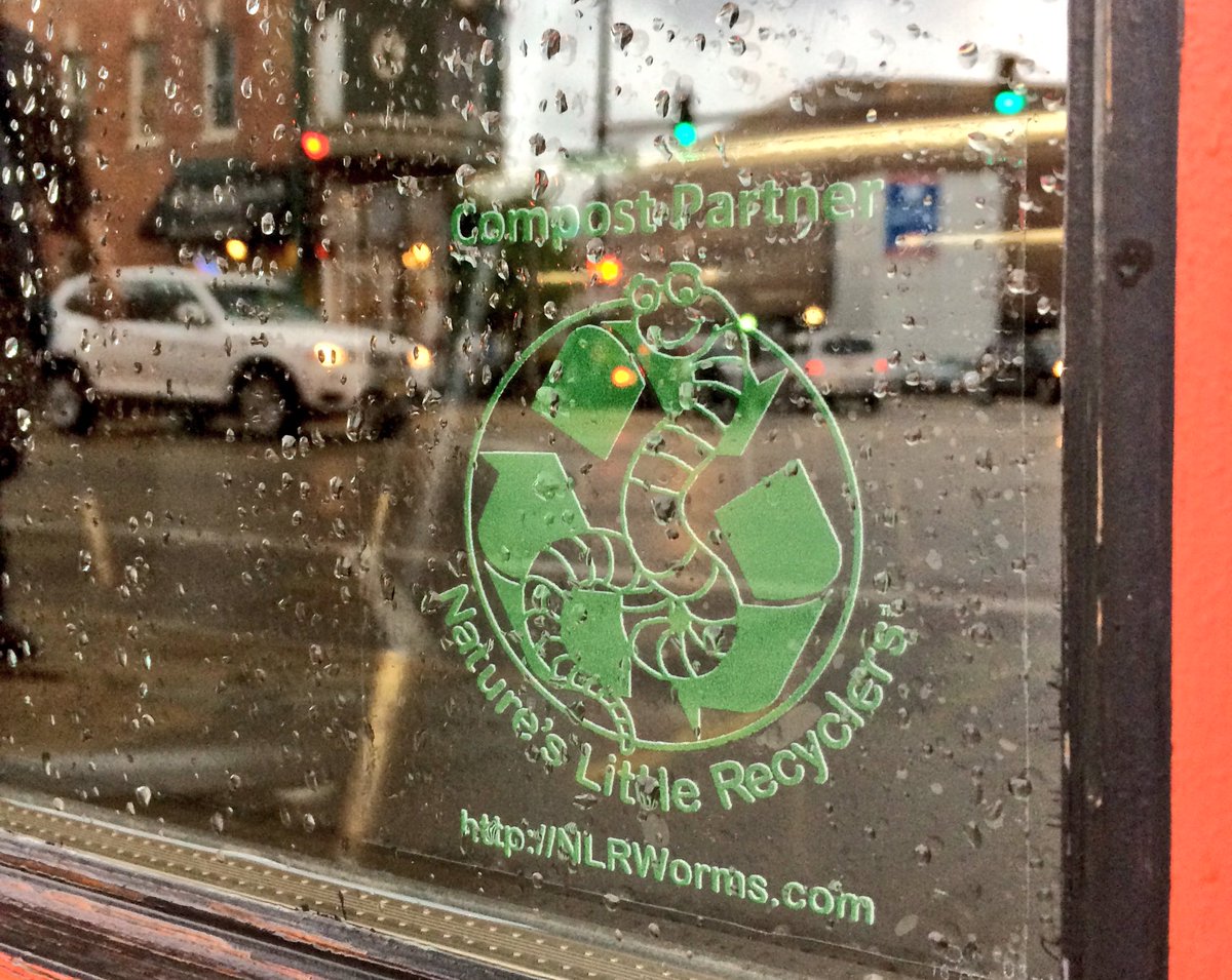 Spotted in Lincoln park <a href="/Drinkingbirdchi/">The Drinkingbird</a> a <a href="/NLRWorms/">NLR Worms</a> compost partner! #chicago #compost @ILComposts