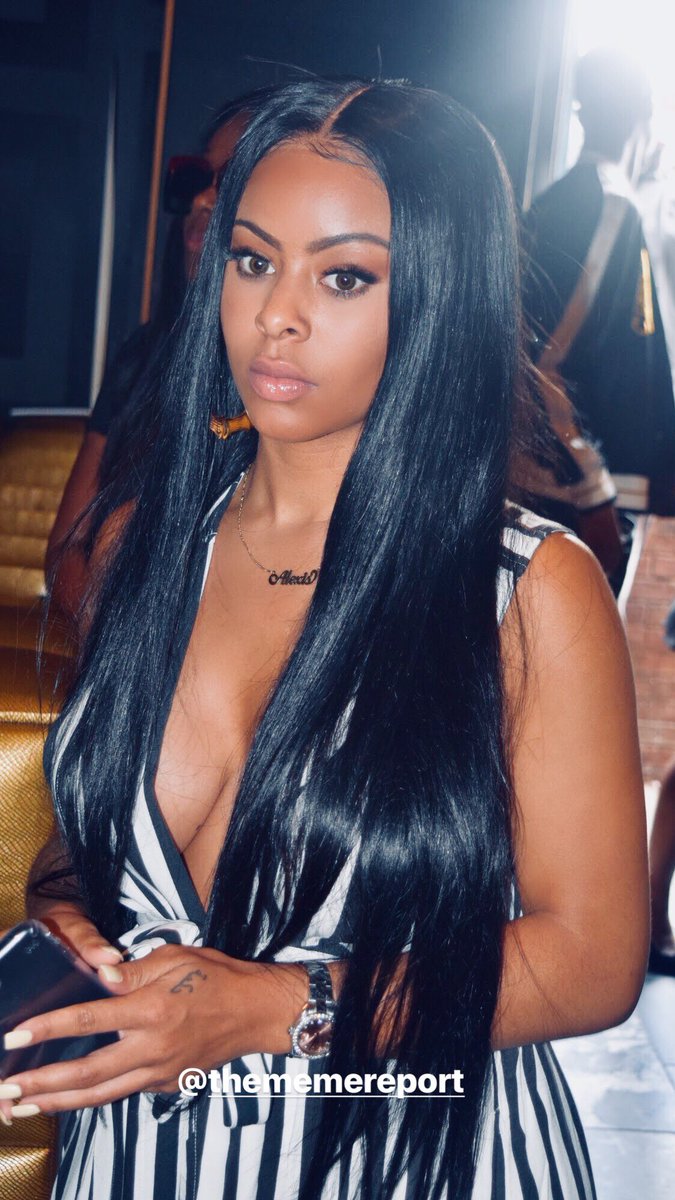 TheSoulReport's tweet photo. @alexiis_skyy was glowing at yesterday’s #HipHopMogulsbrunch during A3C weekend.#A3C #alexissky #thememereport https://t.co/hCOVum1oNo