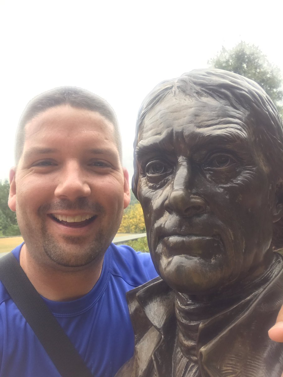 ameristudies's tweet photo. My #tjselfie @TJMonticello https://t.co/eSVMzx7PzJ