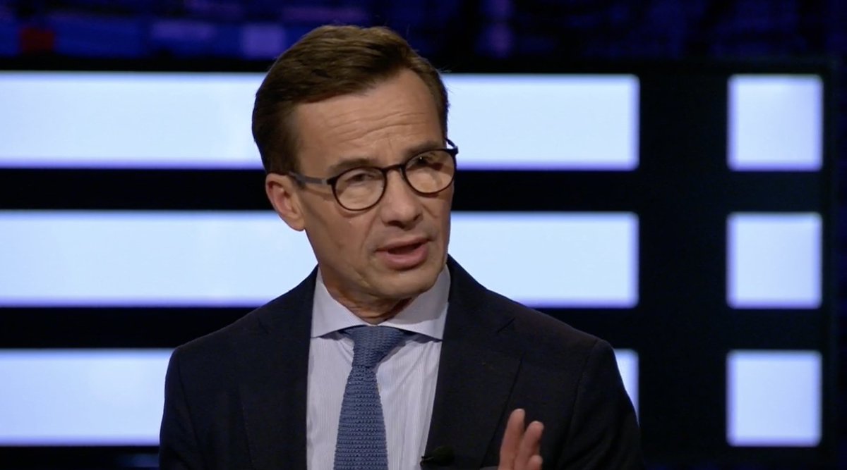 Expressen's tweet photo. Ulf Kristersson om kopplingen mellan fattigdom och kriminalitet: "Vuxna människor måste stå för sina gärningar”
https://t.co/I7TTuJO5UB https://t.co/LG427ueiSF