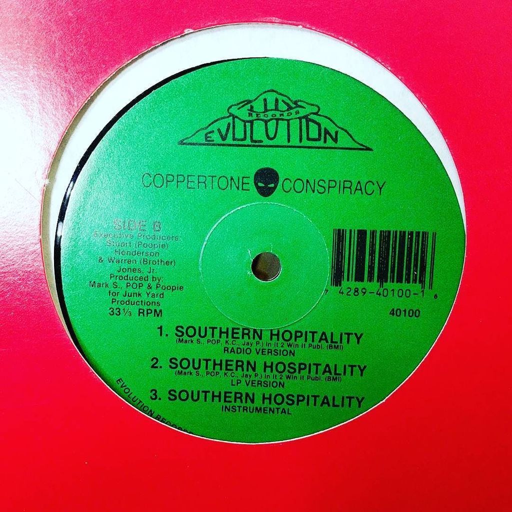 jefcashless's tweet image. Near mint

#coppertoneconspiracy #southernhospitality #randomrap #discogs ift.tt/2yz71Si