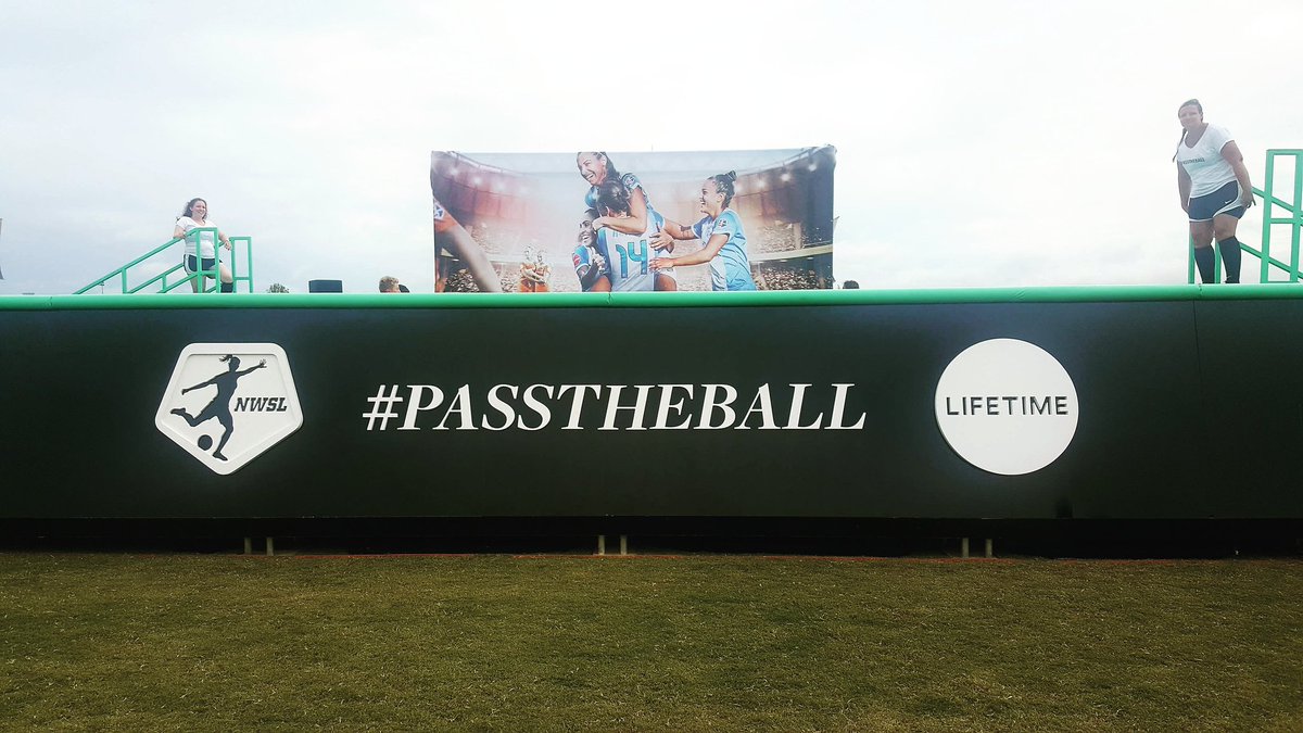 mr2beez's tweet photo. Day 2 @CalvertElite.. Live from @WAGStournament #lifetime #passtheball #calvertelite #elite4areason #fwyh #itsinourveins #girlswithskills https://t.co/dT3dIsNT3z