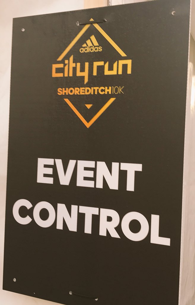 MPSHackney's tweet image. Medals awarded, control closed - great day @cityrunsLDN #Shoreditch10k with our partners, organisers + public! @MPSHackney #ThereForHackney