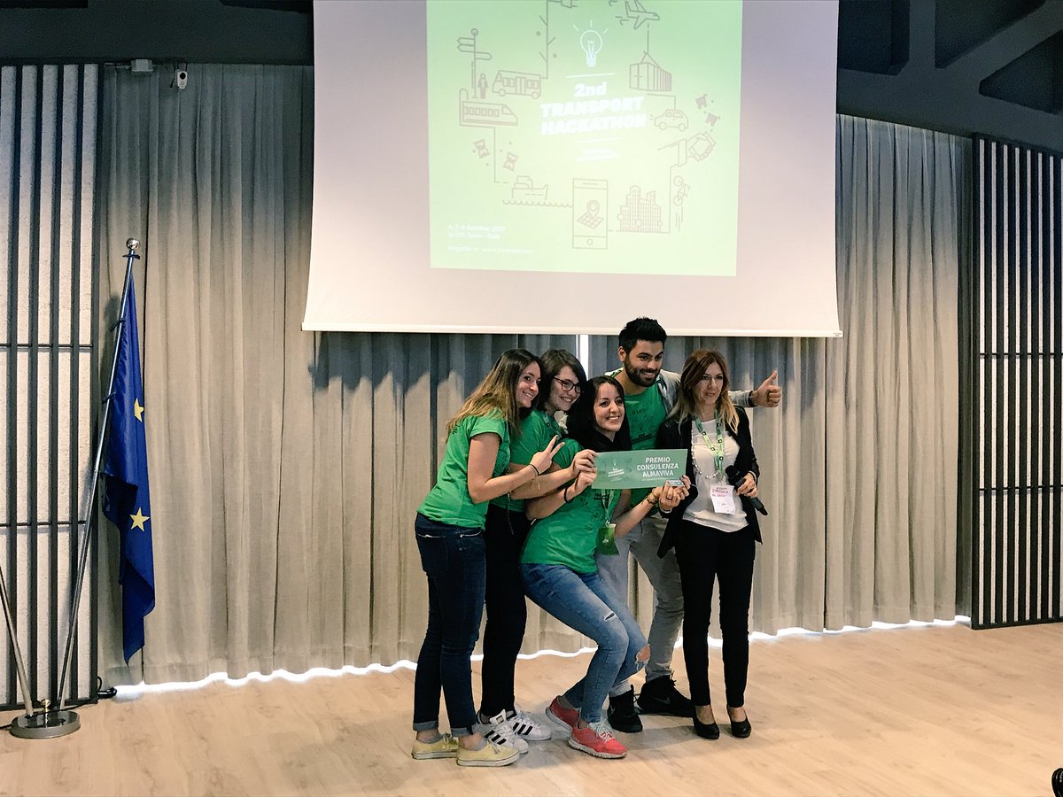 treatabit's tweet photo. #2ndTransportHackathon
Vincono il premio #almaviva:
🏅@GETwearable
🏅 #greenpremium
🏅 #bike+ https://t.co/Iywa3GHFIG