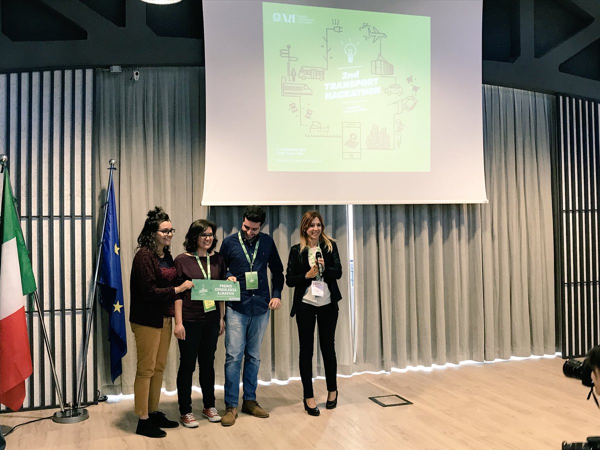treatabit's tweet photo. #2ndTransportHackathon
Vincono il premio #almaviva:
🏅@GETwearable
🏅 #greenpremium
🏅 #bike+ https://t.co/Iywa3GHFIG