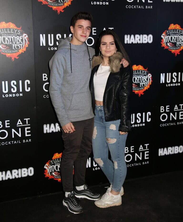 murray_toby's tweet photo. Great night on Friday🤡Thanks to @Tulleys_Shock @NusicMusic https://t.co/ly96TumQg1