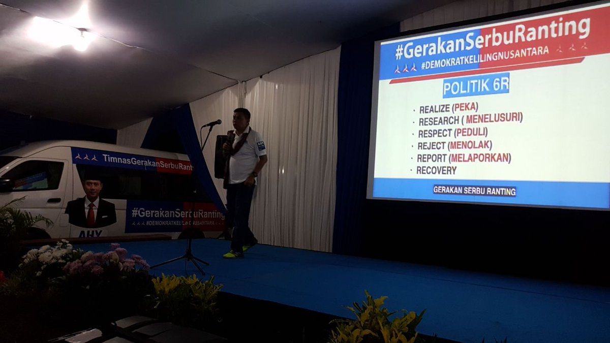 hincapandjaitan's tweet photo. Menuntaskan semua kerja Politik @PDemokrat hari ini dengan musrembang untuk menampung aspirasi masyarakat Harjamukti di Kota Cirebon https://t.co/cgJRDa10ZK