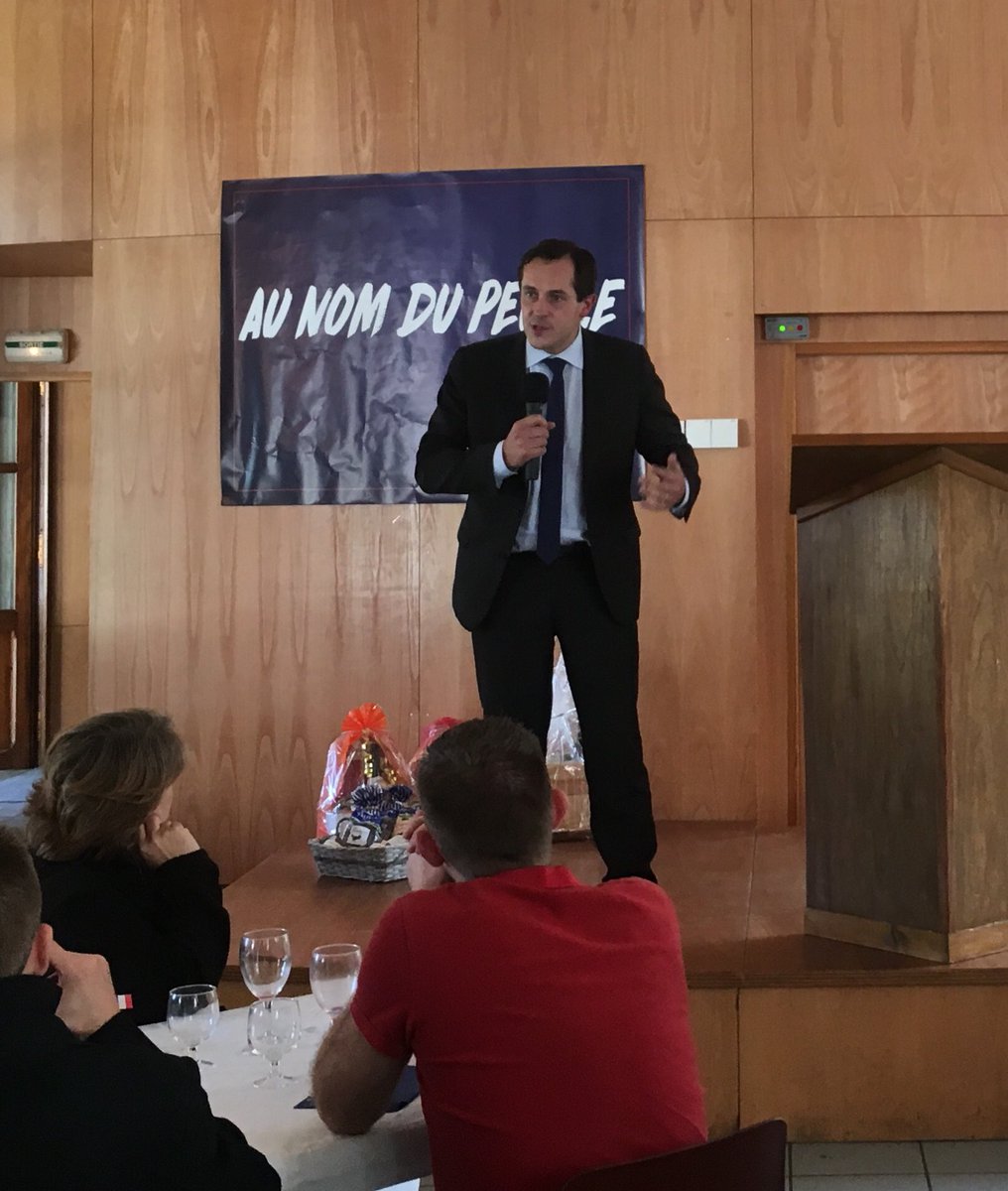mxchaussat's tweet photo. Brillante intervention de @nicolasbayfn lors de la rentrée des Fédération #FN01 #FN73 #FN74 . La mobilisation est la clé des succès futurs! https://t.co/APzVCJ8kPb