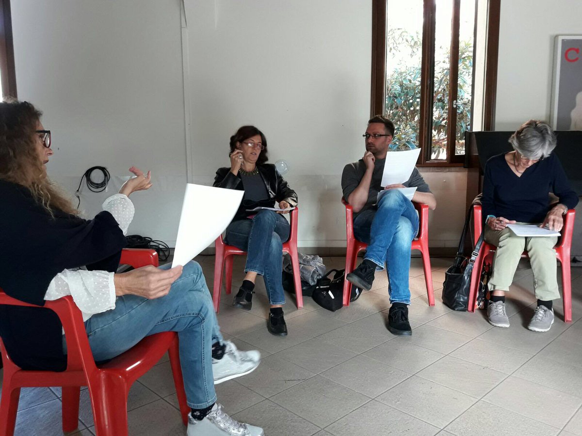 interpreticonf's tweet image. Si è concluso a Bologna il Corso di Dizione. Abbiamo imparato tante cose e corretto tanti errori!#1int @interpretiaiic @aiiconline