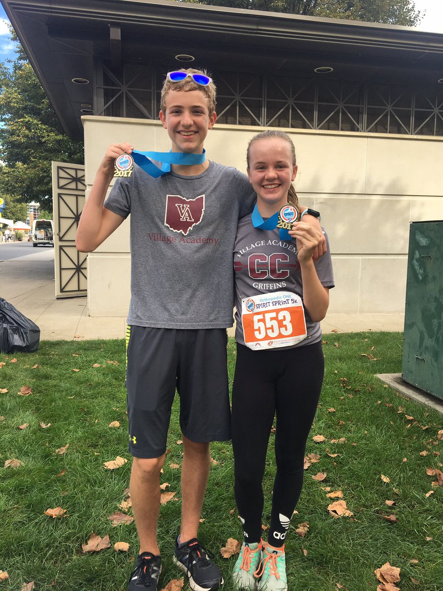 DevraCornell's tweet photo. @Village_Academy @orthopedic_ONE @Village_Academy Griffins show their school spirit at the @orthopedic_ONE spirit sprint! #griffinpride #vaxc 🏃🏃🏽♀️@VillageRunClub https://t.co/abqI9661sf