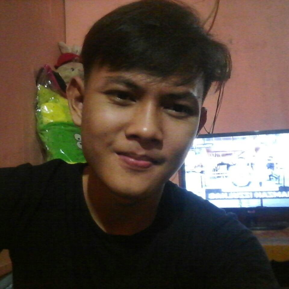ipanprayoga9's tweet photo. Im smile
#smileday 
#likeforfolow 
#follo4follo #Indonesia #ganteng https://t.co/nVTmomK30k