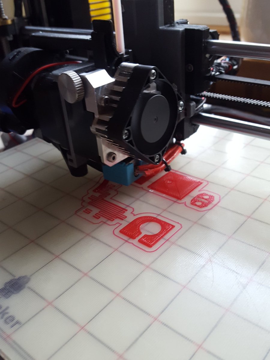 Finally getting round to printing some of red @RealFilament petg #adoptabot part...