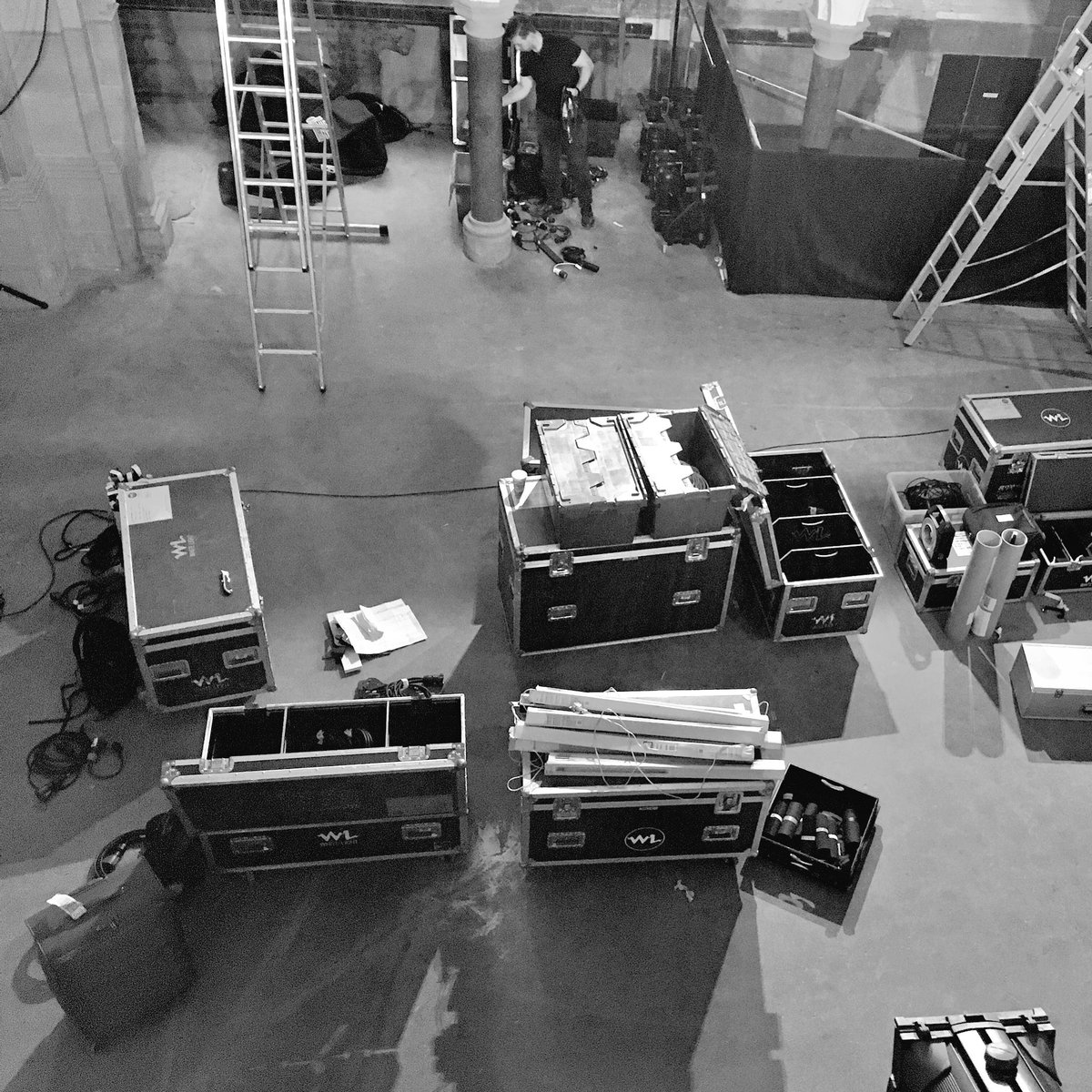 james_cousins's tweet photo. Get in time! Looking up and looking down at the beautiful StoneNest! Can't wait for shows on Tues and Weds. #UntilWeStand #LCDSchool https://t.co/atghI84E4F