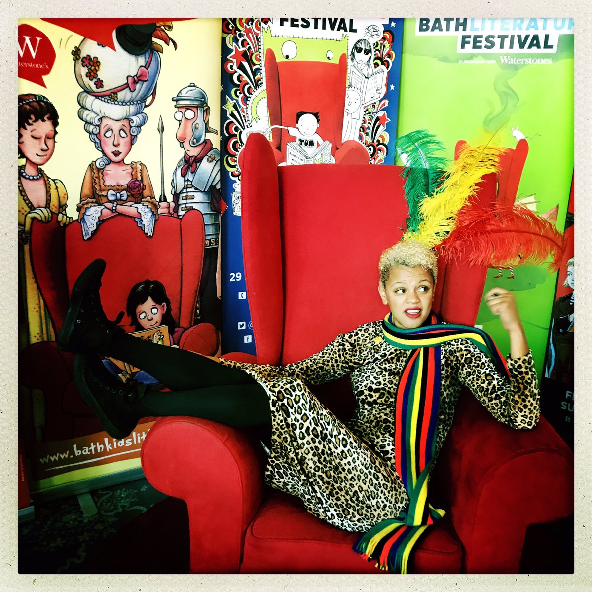 gemcairn's tweet photo. Nice 1 @Bathfestivals, bloomin loved that, so much so that it prompted a Rasta-feather headpiece. P.S Dear Bath in general can I live here?😍 https://t.co/xgpsKeNIH5