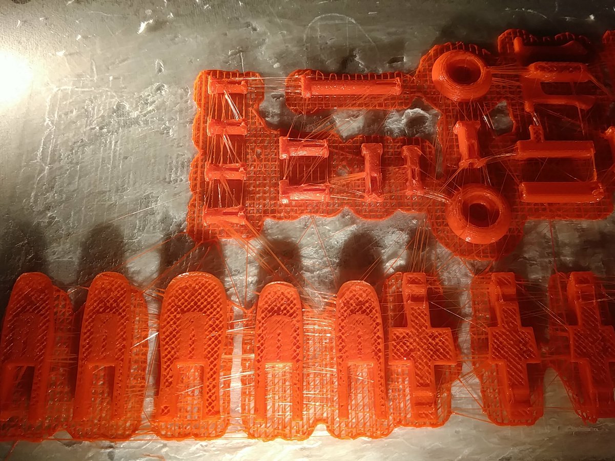 LimbPrinters's tweet photo. Ready 4 hand-a-thon in south Carolina soon #differentheroes #limbprinters #Tanzania #3D #Africa https://t.co/8cMKauqFG9