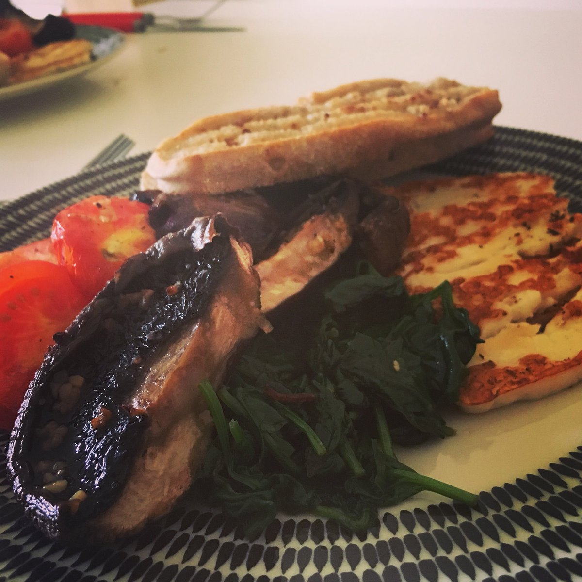 rhiannon_f_j's tweet photo. #meatfreemondays #eventhoughitssunday #vegetarian @vegsoc https://t.co/5IrBdE1m0d