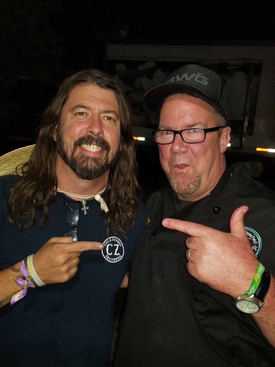 EdButler86Hate's tweet image. OK...So Rock Star !!
Foo Fighters