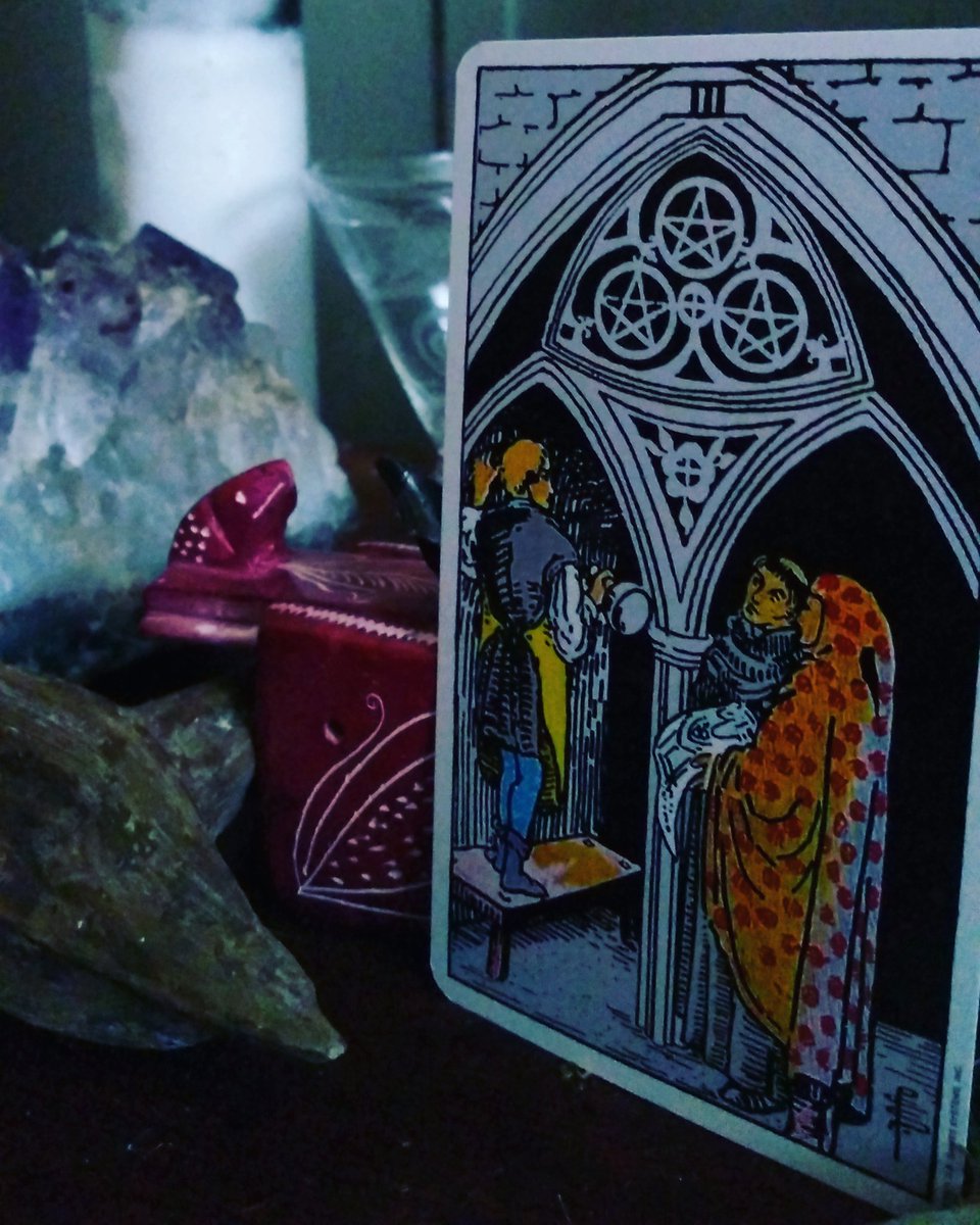 v_l_cunning's tweet image. #3ofPentacles October #Tarot pull.. Find your voice because they ARE listening.. Know that you are respected, gifted and NEEDED. You matter.