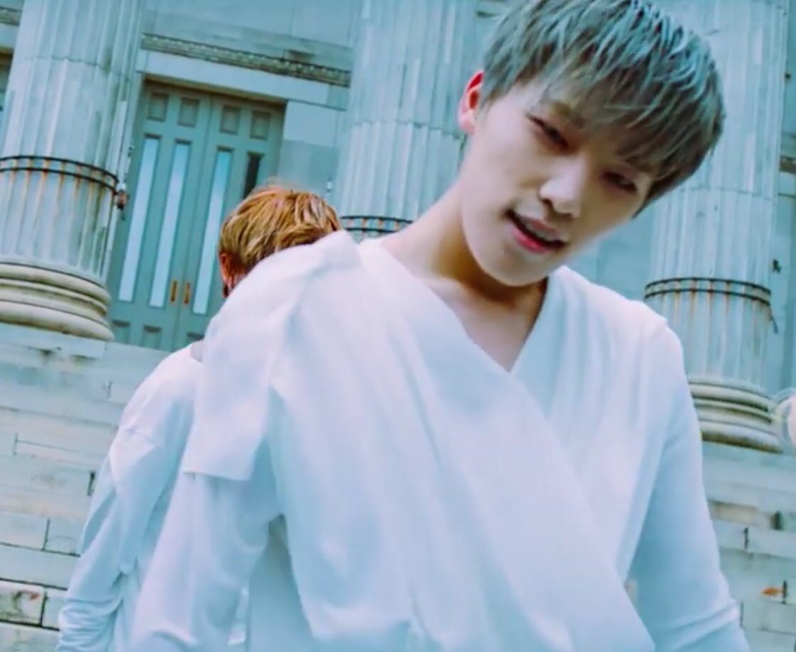 breathtaking #13월의_춤 #Lilili_Yabbay