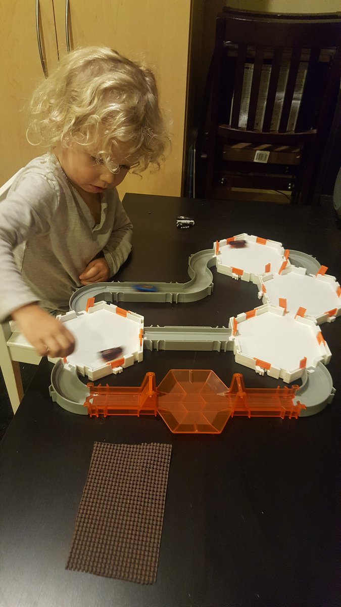 #werkstem at Grandma's. Playing with some hexbugs.