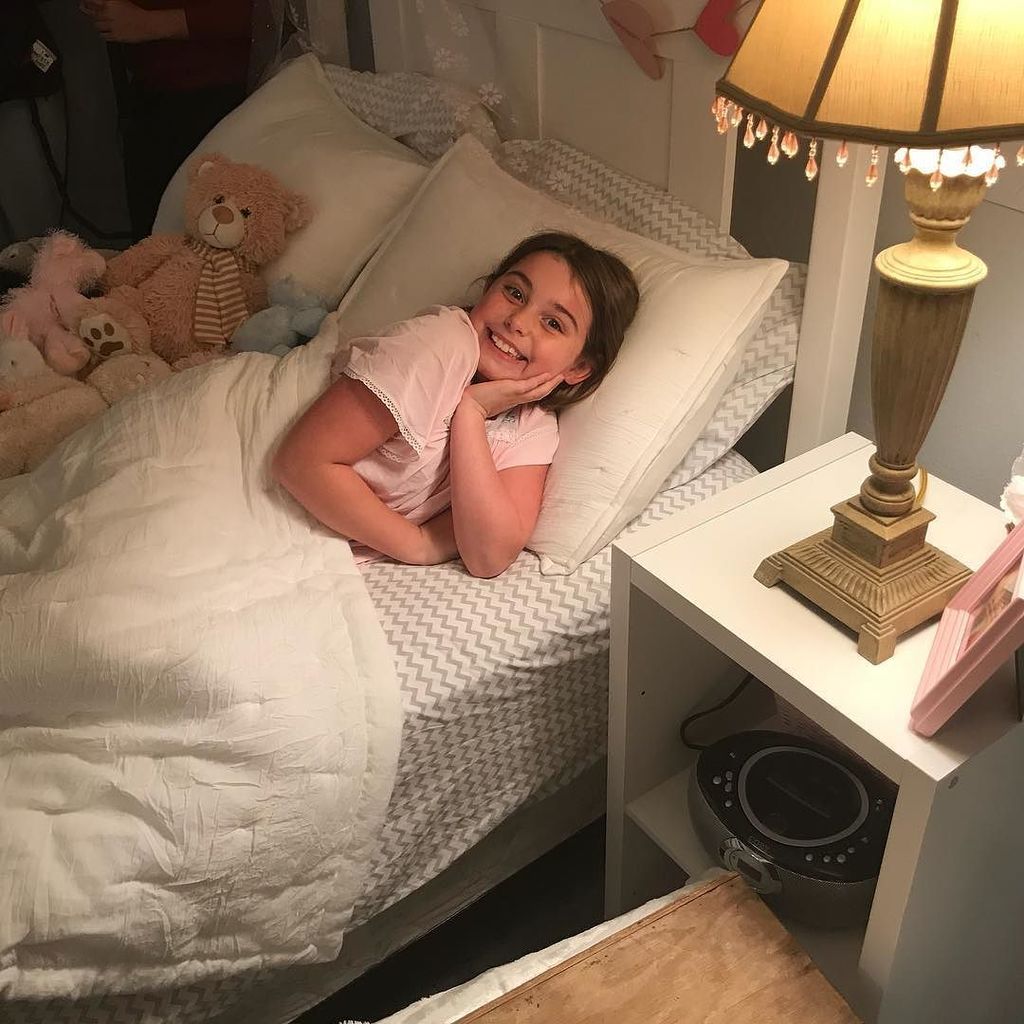 CaigeCoulter's tweet photo. Most of my day today will be spent in this bed. #Acting sometimes has its perks!! #lotsofrest #sprainedankle #actrโฆ https://t.co/b74KtuHpf8 https://t.co/6T30sjsPpf