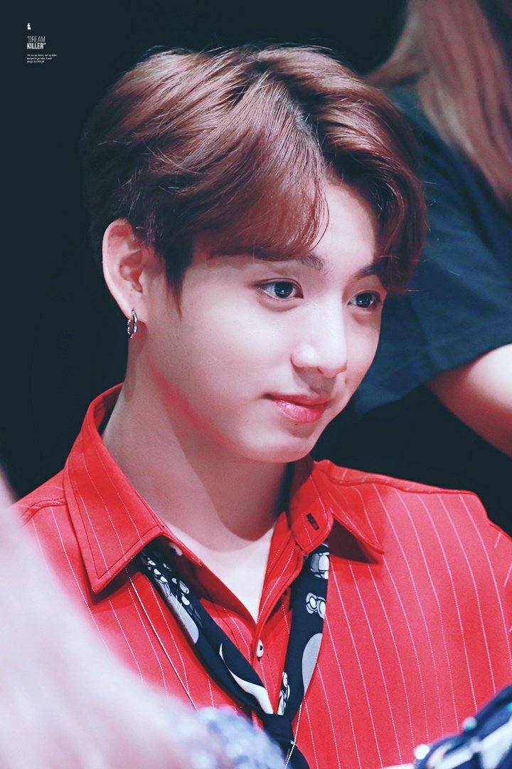 Dreamkiller_jk's tweet photo. 171007 서초
당신이 있어 설랩니다 
당신이 있어 힘납니다  ♡♡♡

#BTS #JungKook  #JK  
#방탄소년단 #정국 #전정국 #DNA 
@BTS_twt https://t.co/ZoRMHWRpOU