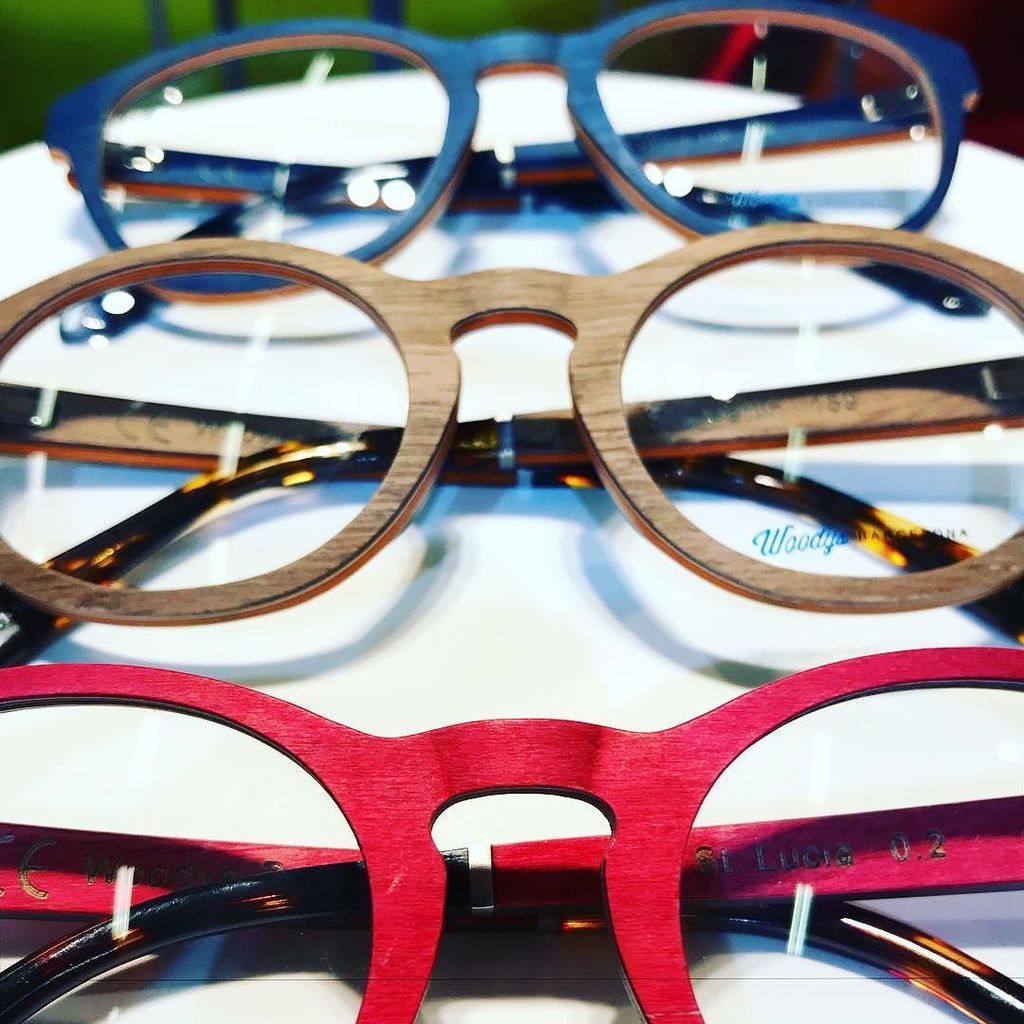silmoparis's tweet photo. Silmo Paris is 🔵⚪🔴 #SILMO50 https://t.co/Erm1lZsiXT https://t.co/K6y4a1GcUJ