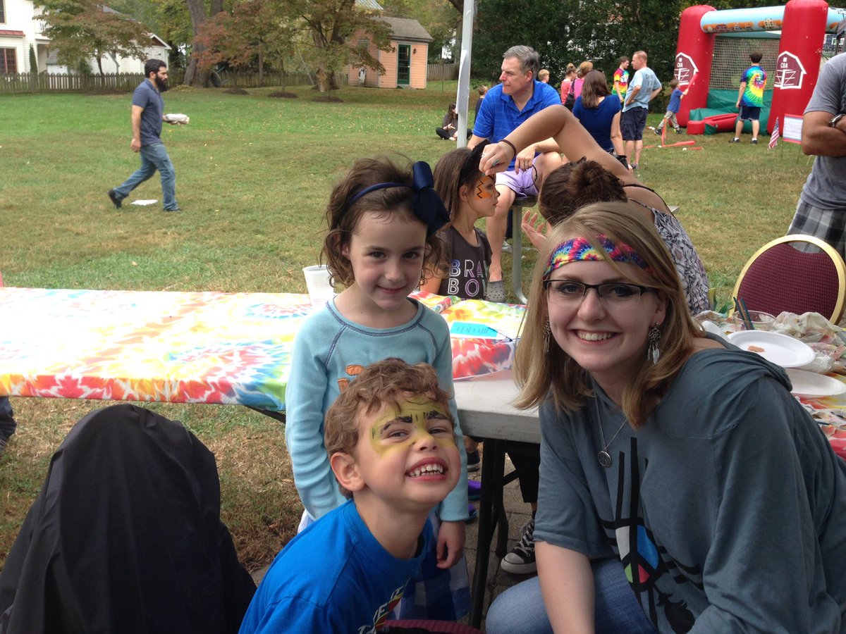 replogle6304's tweet photo. My guys face painting @ Clifton Day! Love it! https://t.co/8vr7cRabkE