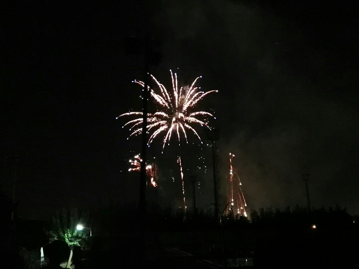 FMSarria_'s tweet photo. Acabem les festes amb el piromusical! Moltes gràcies a tots i visca la Festa major! https://t.co/KgjVR1FmGC