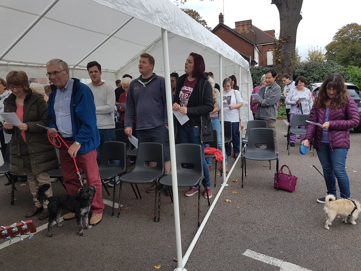 mptravers's tweet photo. What a Wonderful World open air service tonight @OrpingtonBC giving thanks for our animals & the beauty of Creation #Orpington #Allthingsb&b https://t.co/f8N1ZZHVe6