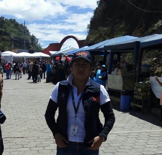 amcquito's tweet photo. AMC realiza control de espacio público, en la peregrinación al Santuario de #ElCinto #FeriadoEnQuito https://t.co/9XaIwlG9rZ