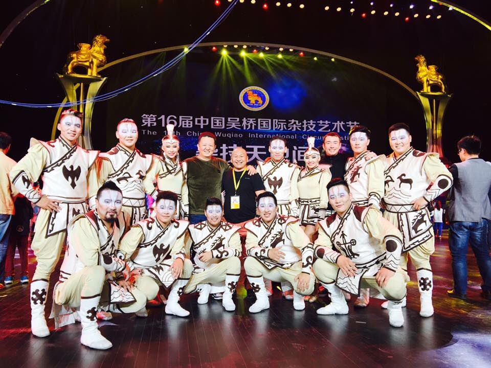 Монголын циркийн урлагийн түүхэнд олон улсын А зэрэглэлийн циркчдийн тэмцээнээс анхны Алтан цомыг авлаа. Спортоор дэлхийн аварга боллоо.