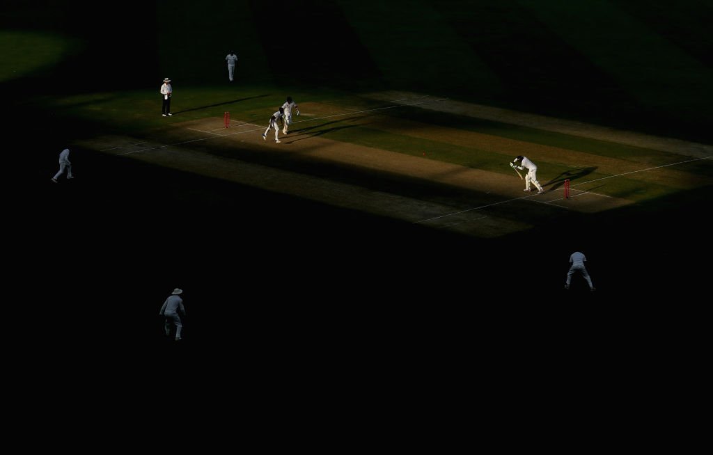 ICC's tweet photo. The Pakistan fightback is on! They've reduced Sri Lanka to 34/5 at stumps on Day 3 in Dubai. #PAKvSL 

Scorecard: https://t.co/TadZOsNAUN https://t.co/veNSxeQG1L