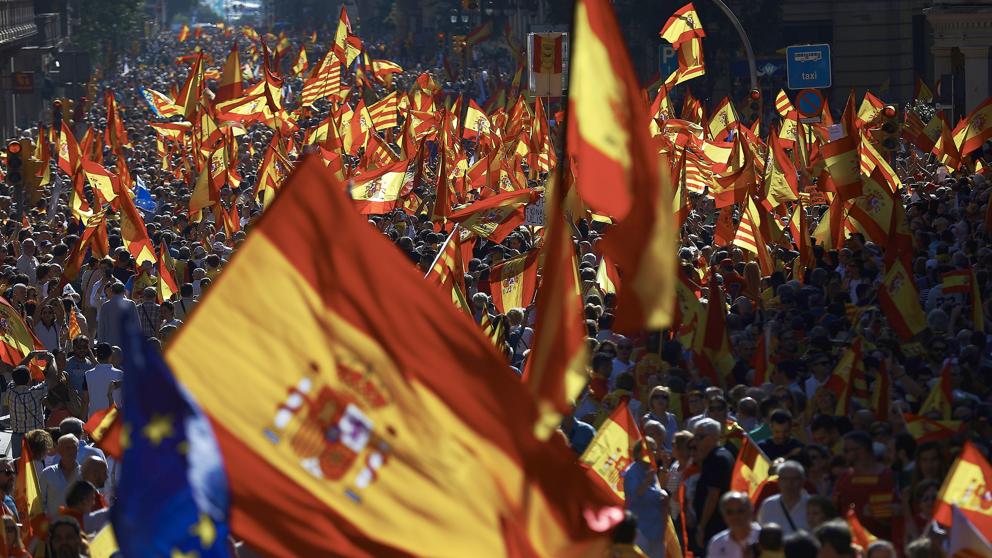Esa bandera la agitasteis contra el divorcio, el aborto, el matrimonio gay, las personas trans.. Y ahora Catalunya.

Nunca será la de todos.