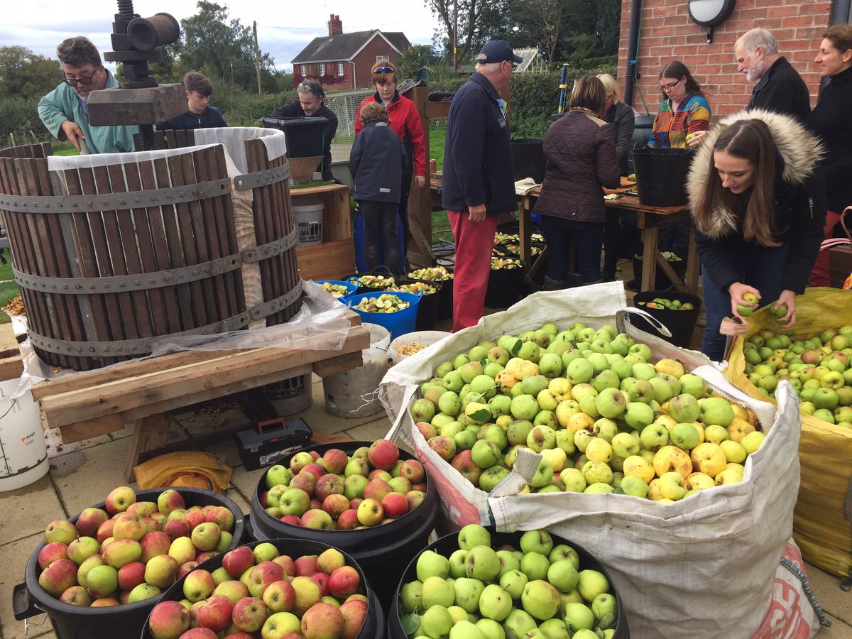Fradswell's tweet photo. An amazing #Frapfest this weekend in #Fradswell village! Fradswell Apple Festival. @StaffordCalling @joanna_uttonews @StaffsRCC #WDYT? https://t.co/CrYwTGM4cv