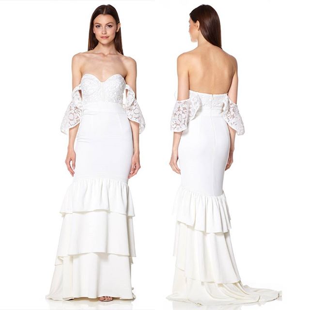 JarloLondon's tweet photo. Our #JARLOBRIDAL ALDIS gown π°π°. Coming soon π! #ootd #bridalrange #bridalwear #weddinginspirations #lookoftheday #bridal https://t.co/5LrRzxS6W6