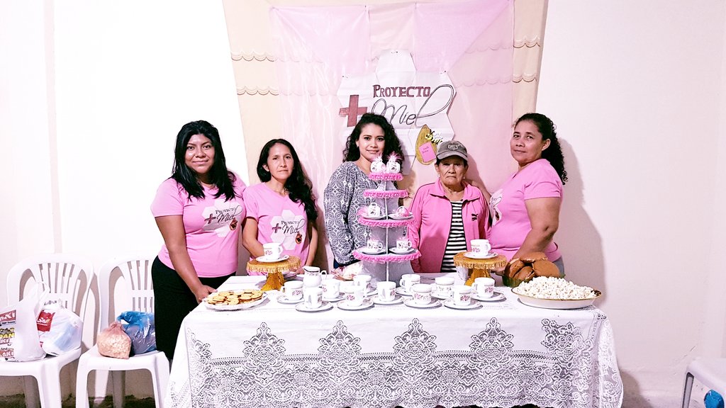 Pasvinueza1's tweet photo. #Proctomasmiel iglesia jired distrito 30 de julio @AdventistasMEN @sylvia_polo @Jesseniavit @adventistasEC https://t.co/wFW8mu69Ww