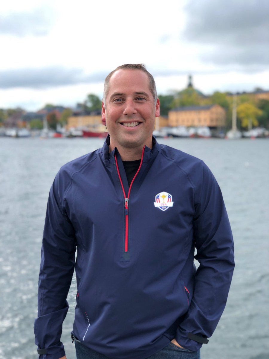 _jennamartin15's tweet photo. Happy birthday to @CoachPhill!!! Retweet if this should be his #newprofilepic https://t.co/jI43KIzAw7