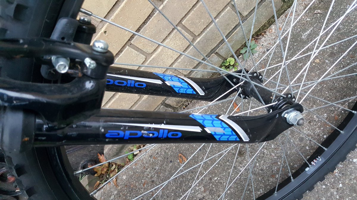 This Apollo Phaze Mountain Bike (with 18 speed Shimano gears) was found near Springfield Park in #Hackney. Please help us locate its owner