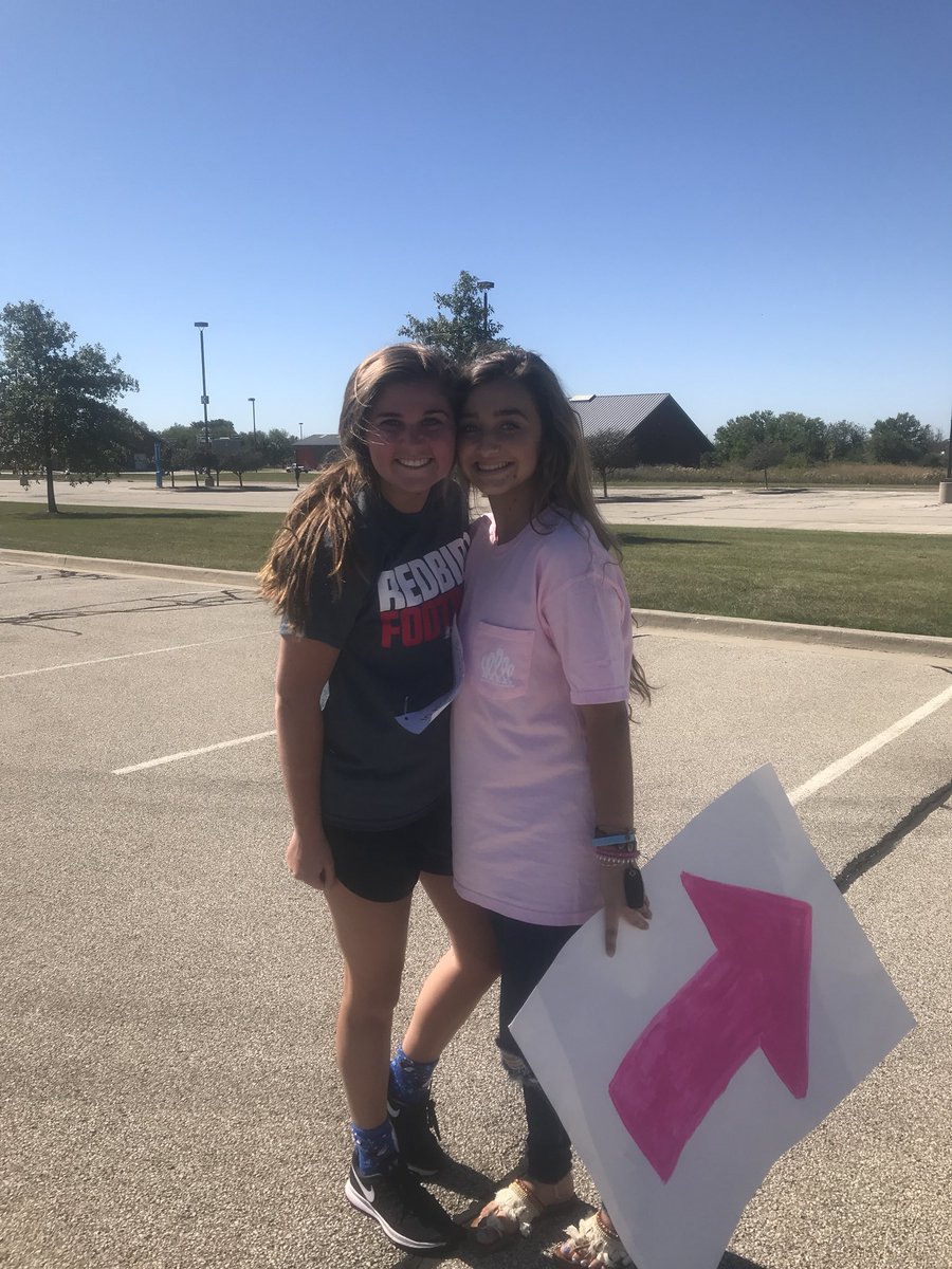 kburgg3's tweet photo. loved being able to run a 5k with liz on my shirt #livingforliz https://t.co/jrmNRuWUJ8