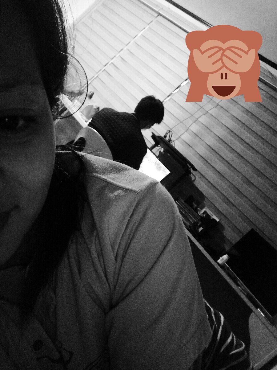 QueenKDiary's tweet photo. Bakit ka naka jacket? ๐
#2amFeels ๐ #CantSleep ๐ฉ https://t.co/zXwopaLkmX