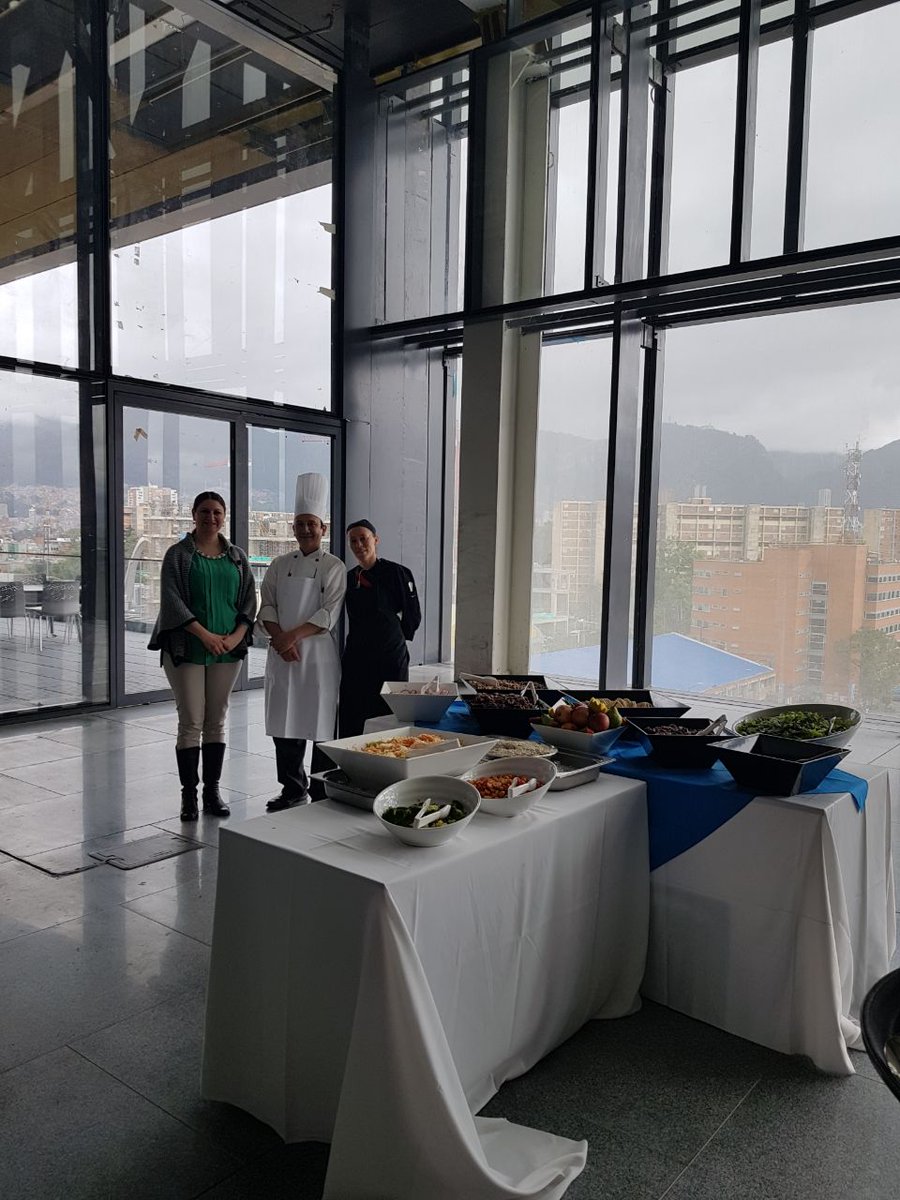 HalalCol's tweet image. @HalalCol  certificando y participando en el evento One Young World, con nuestro variado y exquisito menú 100% Halal