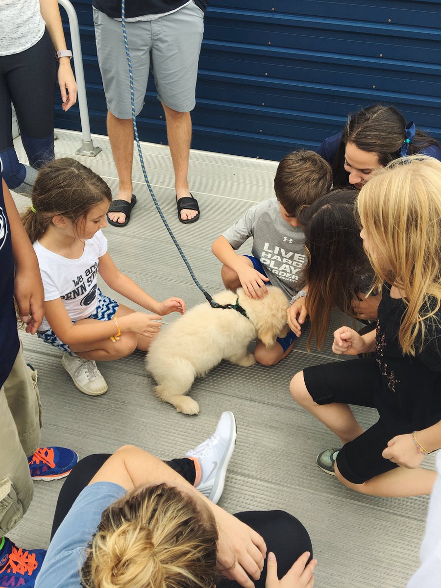 FortySixLIVE's tweet photo. Puppy love! #THON #FTK https://t.co/MXeQzTEl3a