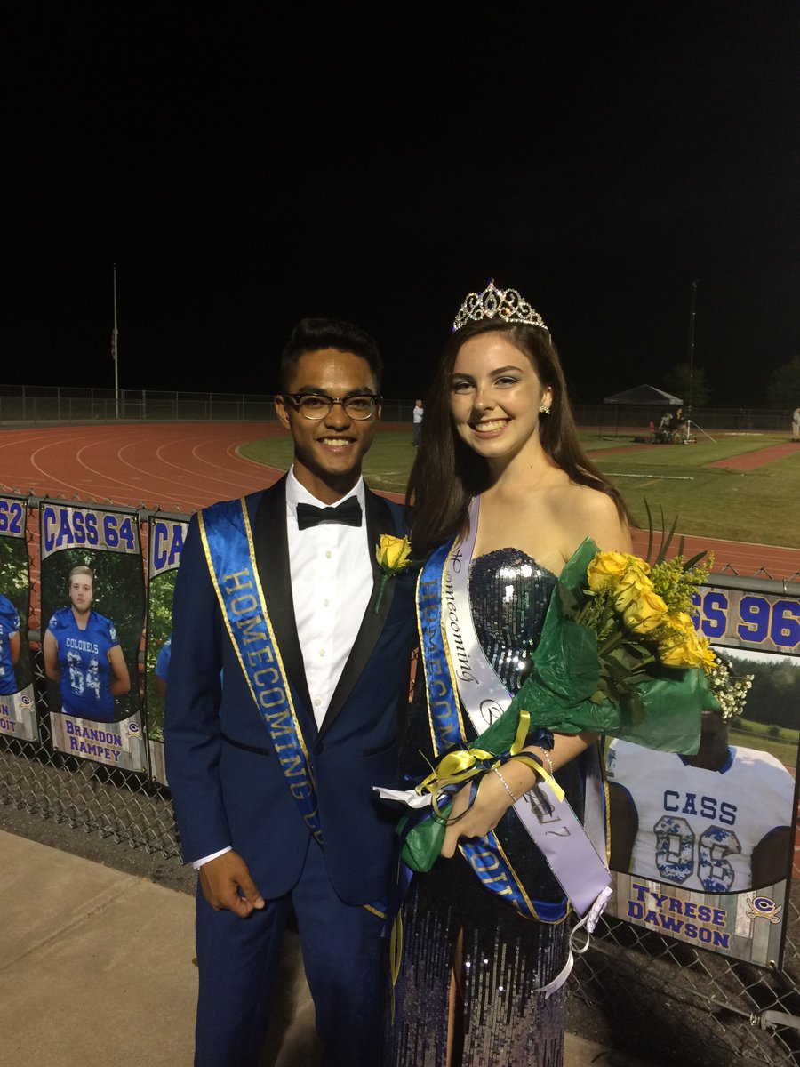 CassHighMB's tweet photo. Huge shoutout to our band kids on Court this year! #hoco17 💙💛 https://t.co/XqCOOghmAz