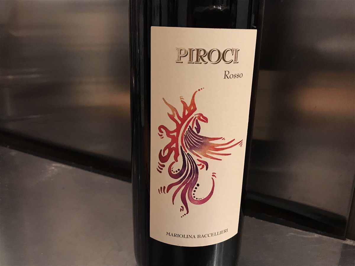 Andrea_Radic's tweet photo. Amici #winelovers ecco la scelta per questa domenica sera di ottobre @AzBaccellieri #Piroci @MTV_Italia https://t.co/rigiXHwYNA