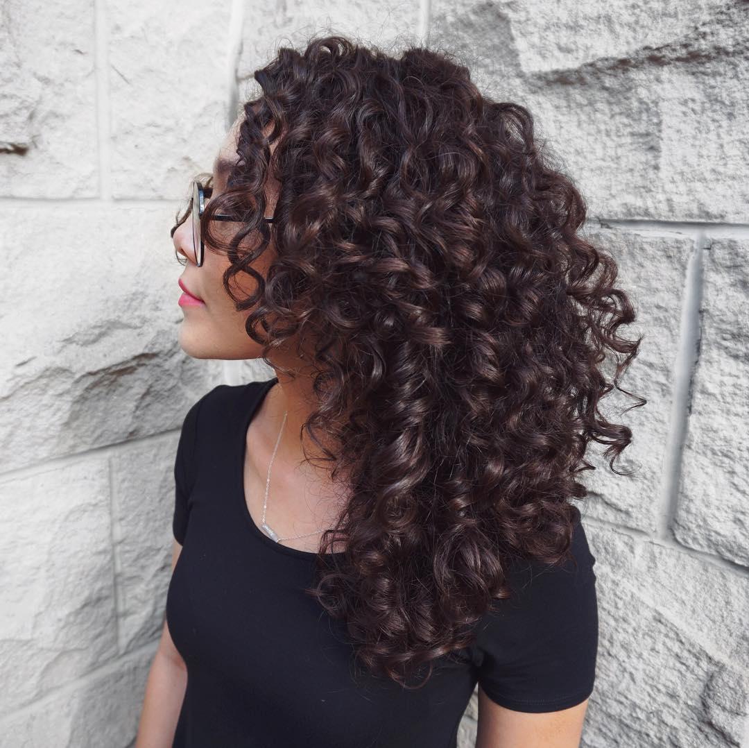DevaCurl's tweet image. Season&apos;s hottest color? Perfect #DevaCut? Gravity-defying style? We want to see YOUR #DevaMiracle! Share &amp;amp; miracles could be in your future!