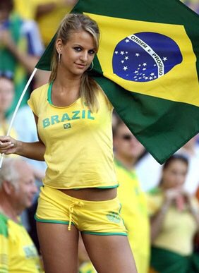 FutbolBabes's tweet photo. Why do you like the World Cup so much?

Me: https://t.co/tEPlVMC4sN