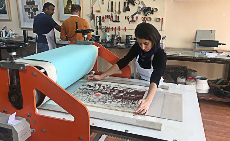 İstanbul, baskıresimcilerin gözünden göstergelere dönüştü! Engravist Sergisinin açılış kokteyli 10 Ekim Salı 19.00'da Trump Art Gallery'de..